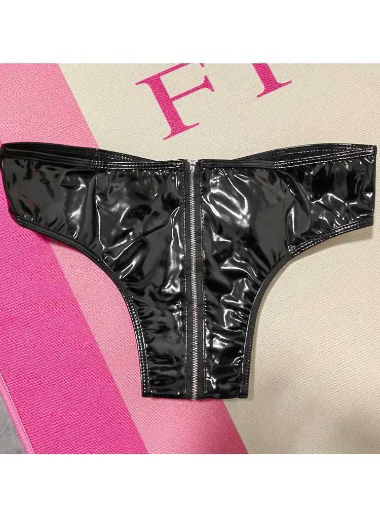 Женские сексуальные шорты из ПВХ с эффектом мокрой кожи, блестящие, из искусственной кожи, с молнией, с открытой промежностью, ультракороткие, мини-шорты, обтягивающие, в стиле горничной
Женские сексуальные шорты из ПВХ с эффектом мокрой кожи, блестящие, из искусственной кожи, с молнией, с открытой промежностью, ультракороткие, мини-шорты, обтягивающие, в стиле горничной