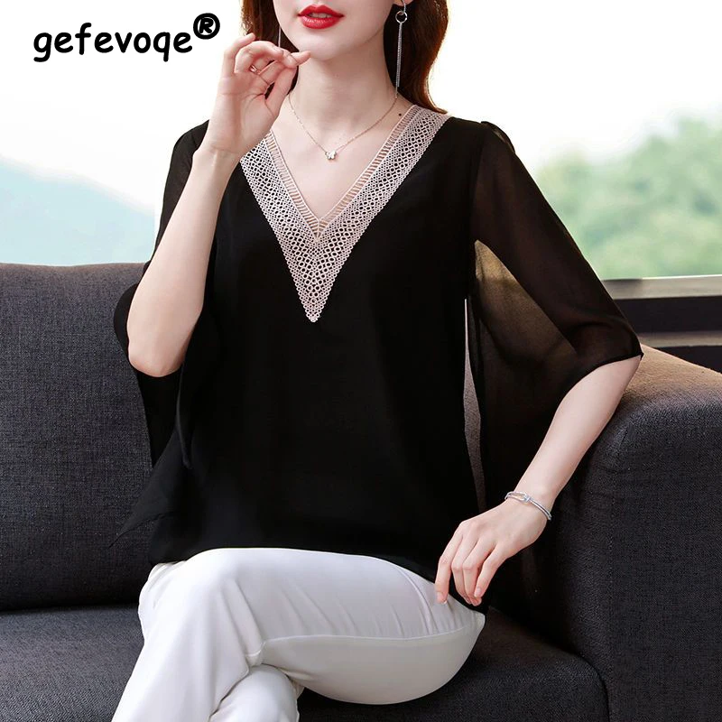 Fashion Elegant Embroidery Sexy Hollow V-neck Chiffon Blouse Top Women 2023 Summer Solid Loose Irregular Half Sleeve Ladies Tops
Fashion Elegant Embroidery Sexy Hollow V-neck Chiffon Blouse Top Women 2023 Summer Solid Loose Irregular Half Sleeve Ladies Tops