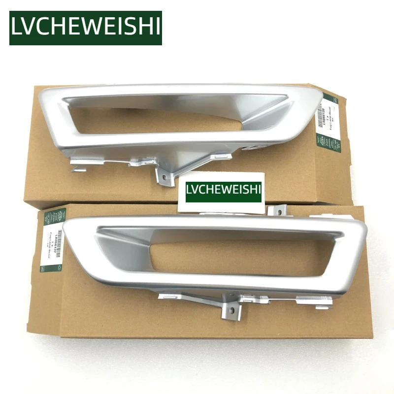 Silver Front Bumper Fog Lamp Bezel For Land Rover Discovery Sport 2015 Onward Fog Light Cover Frame RH LR066139 or LH LR066137
Silver Front Bumper Fog Lamp Bezel For Land Rover Discovery Sport 2015 Onward Fog Light Cover Frame RH LR066139 or LH LR066137