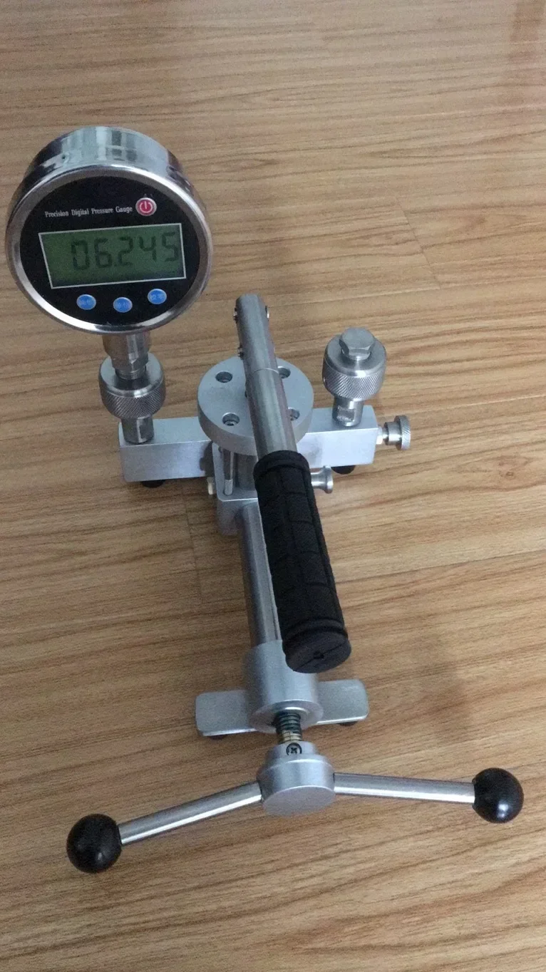 Lightweight handheld pressure generator with relay test function customized
Lightweight handheld pressure generator with relay test function customized