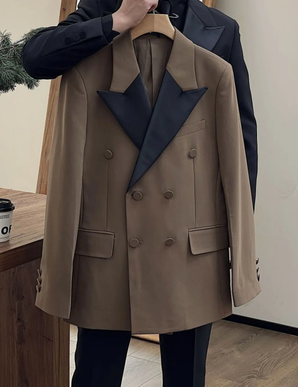 Fashion Men Suits 2 Piece Stand Collar Double Breasted Outfits Latest Design Daily Smart Casual Slim Male Suit 
Fashion Men Suits 2 Piece Stand Collar Double Breasted Outfits Latest Design Daily Smart Casual Slim Male Suit