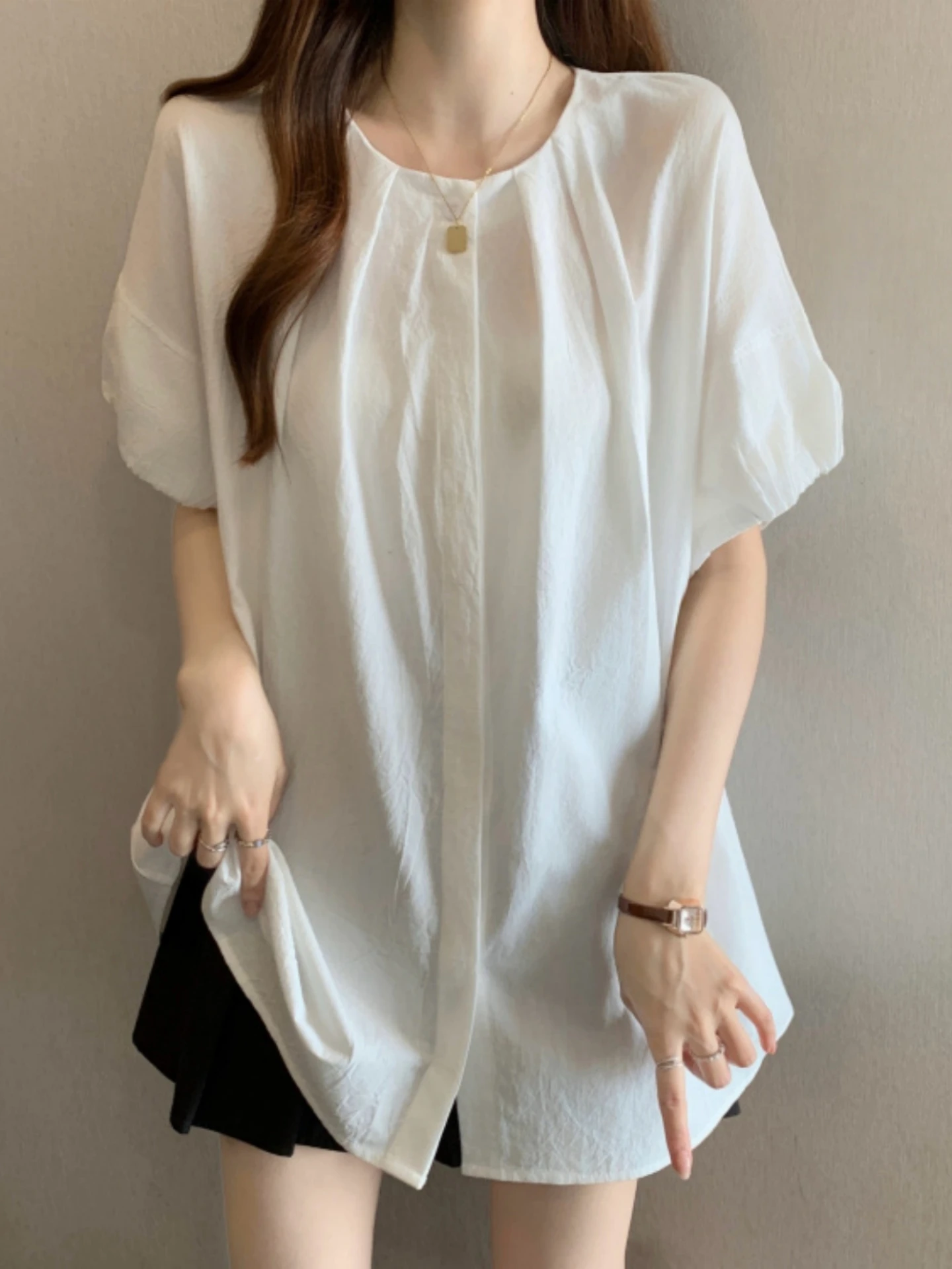 White Bubble Short Sleeve Base Shirt Women Summer 2026 plus Size Flattering Loose Mid-Length Cover Belly Top Commute Style
White Bubble Short Sleeve Base Shirt Women Summer 2026 plus Size Flattering Loose Mid-Length Cover Belly Top Commute Style