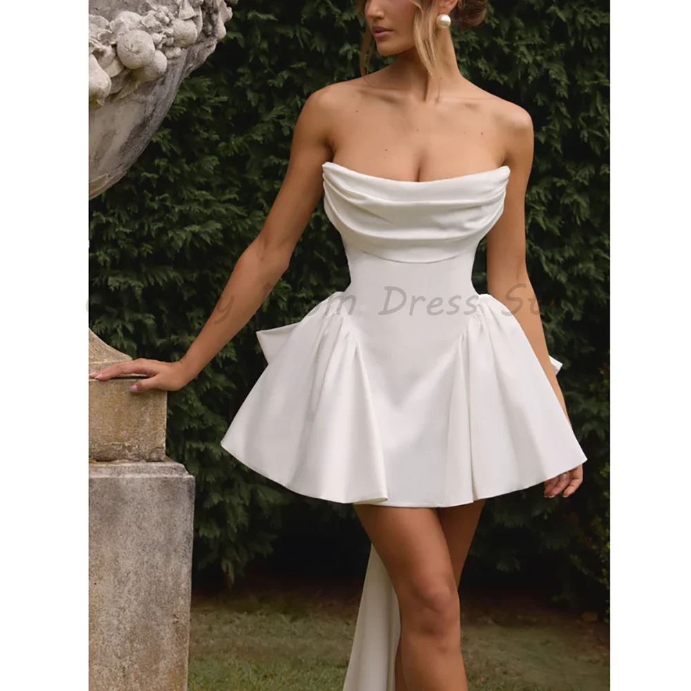 White Satin Strapless Mini Dress with Corset Bodice Back Bow Detail & Detachable Train Formal Party Gown
White Satin Strapless Mini Dress with Corset Bodice Back Bow Detail & Detachable Train Formal Party Gown