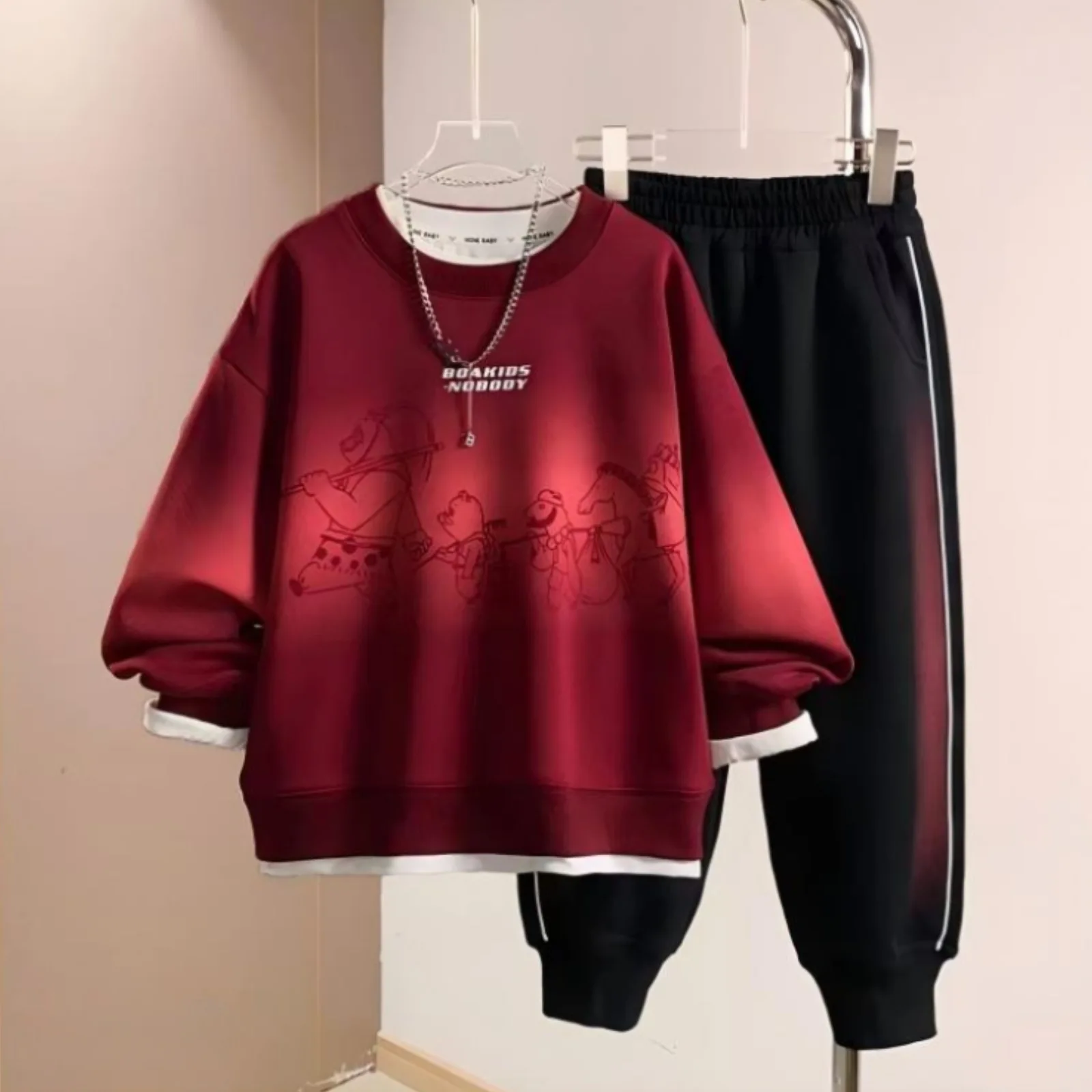 2026 Boys Autumn Trendy Long Sleeve Hoodie and Pants Two Piece Set Casual Comfortable Kids Outfit for Daily Wear School Playtime
2026 Boys Autumn Trendy Long Sleeve Hoodie and Pants Two Piece Set Casual Comfortable Kids Outfit for Daily Wear School Playtime