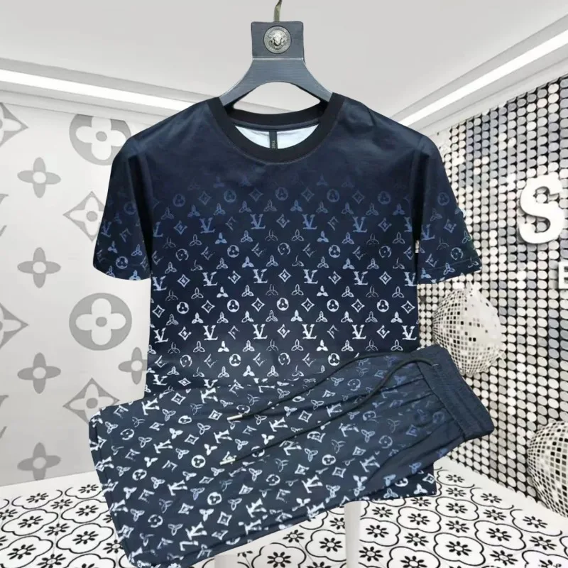 Summer Hot-selling Fashion Luxury T-shirt Shorts Set 3D Printing Men's and Women's Europe America and 2025 New Models
Summer Hot-selling Fashion Luxury T-shirt Shorts Set 3D Printing Men's and Women's Europe America and 2025 New Models