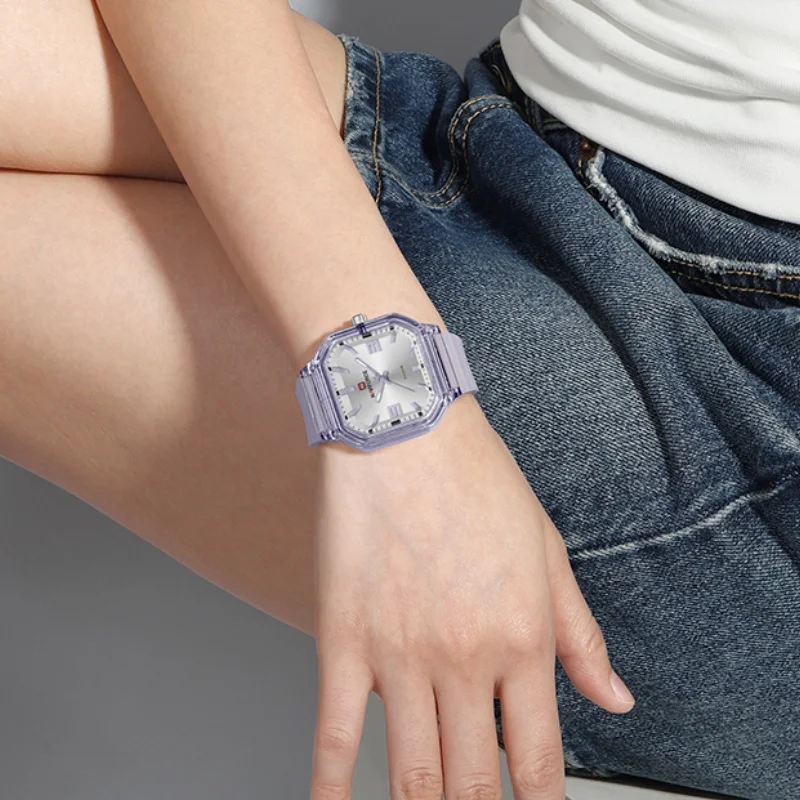 NAVIFORCE Women Polygon Watch Display Silicone Strap 50M Waterproof Luminous Fashionable Elegant Ladis Girls Wristwatch Gift Box
NAVIFORCE Women Polygon Watch Display Silicone Strap 50M Waterproof Luminous Fashionable Elegant Ladis Girls Wristwatch Gift Box