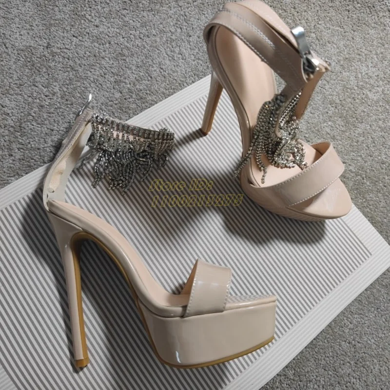 Nude Patent Leather Sandals Ankle Crystal Tassel Sexy Pointy Toe Runway 2025 Back Zipper Platform Dress Shoes Thin Heel
Nude Patent Leather Sandals Ankle Crystal Tassel Sexy Pointy Toe Runway 2025 Back Zipper Platform Dress Shoes Thin Heel