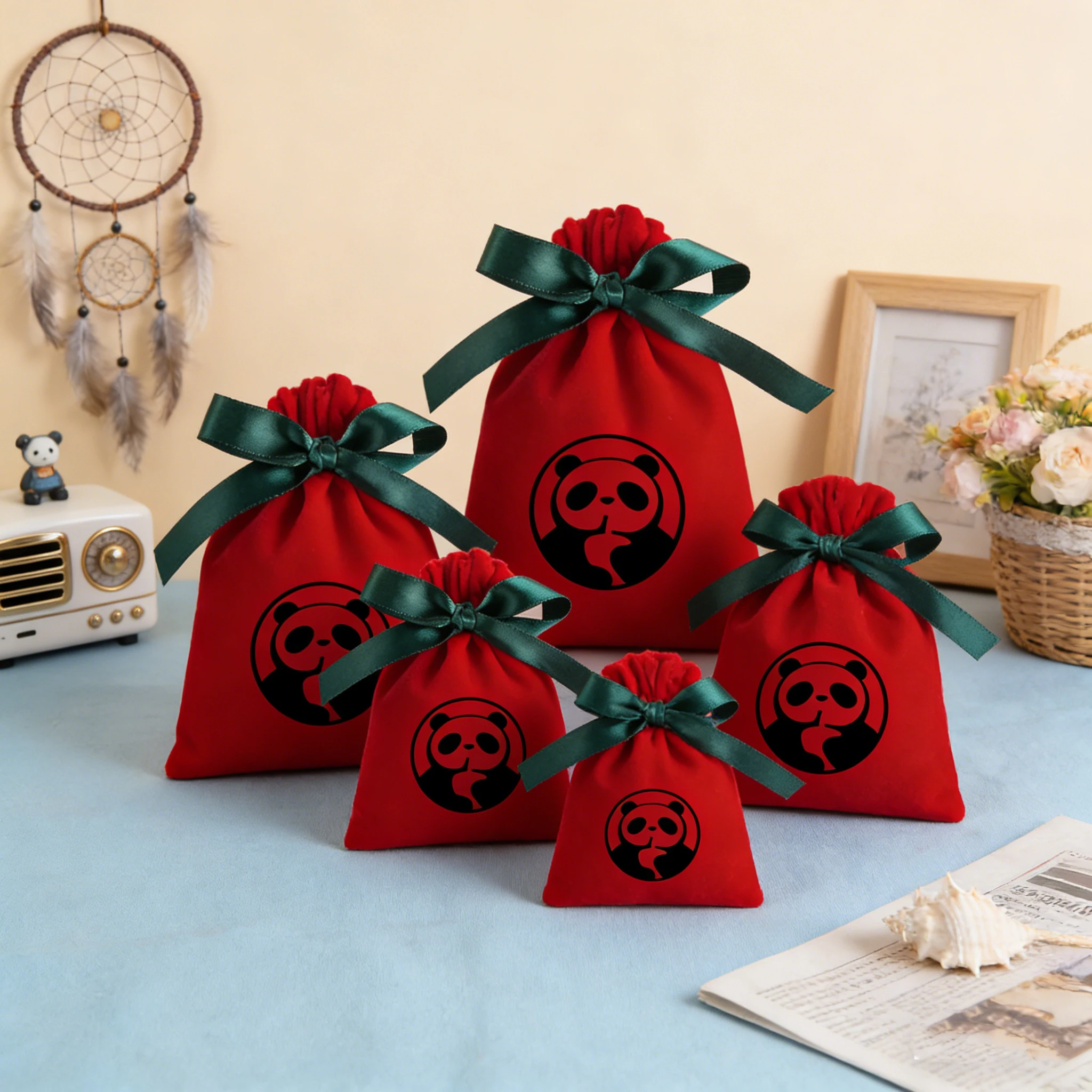 Мешочки-футляры из бархата с логотипом на заказ, 50 шт., фиолетовые, 10x12 см, на шнурке, для свадебных подарков, ювелирных изделий, конфет, косметики, парфюмерии
Мешочки-футляры из бархата с логотипом на заказ, 50 шт., фиолетовые, 10x12 см, на шнурке, для свадебных подарков, ювелирных изделий, конфет, косметики, парфюмерии