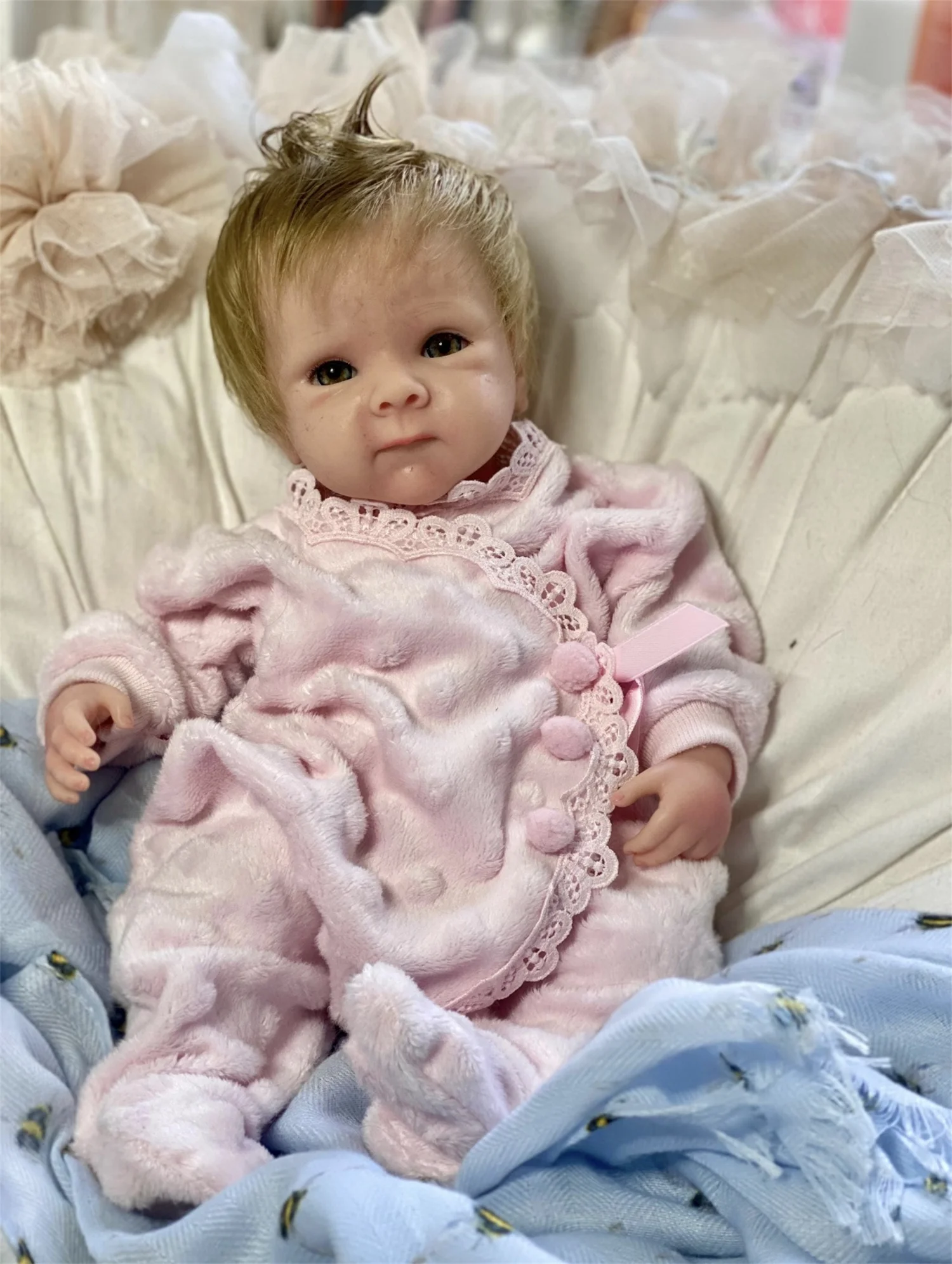 A 13Inch Cuddly Bettie Full Body Solid Silicone Reborn Girl Doll With Rooted Hair Waterproof Lifelike Realistic Baby Reborn Doll
A 13Inch Cuddly Bettie Full Body Solid Silicone Reborn Girl Doll With Rooted Hair Waterproof Lifelike Realistic Baby Reborn Doll