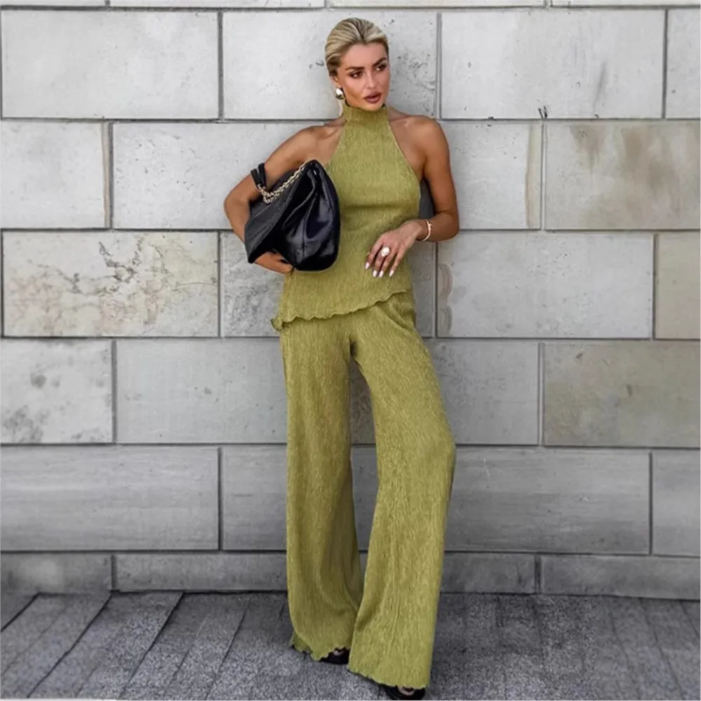 Female 2026 Spring Summer Casual Women's Suit Green Pleated Design Sleeveless Halter Vest Wide-leg Pants Fashion Two-piece Set
Female 2026 Spring Summer Casual Women's Suit Green Pleated Design Sleeveless Halter Vest Wide-leg Pants Fashion Two-piece Set