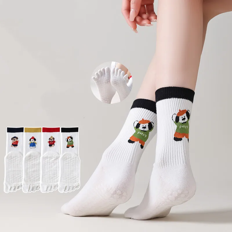 Носки для йоги с пятью пальцами, милые мультяшные носки для тренировок в помещении, тренажерного зала, фитнеса, танцев, спортивные носки, профессиональные силиконовые нескользящие носки для пилатеса, носки 
Носки для йоги с пятью пальцами, милые мультяшные носки для тренировок в помещении, тренажерного зала, фитнеса, танцев, спортивные носки, профессиональные силиконовые нескользящие носки для пилатеса, носки