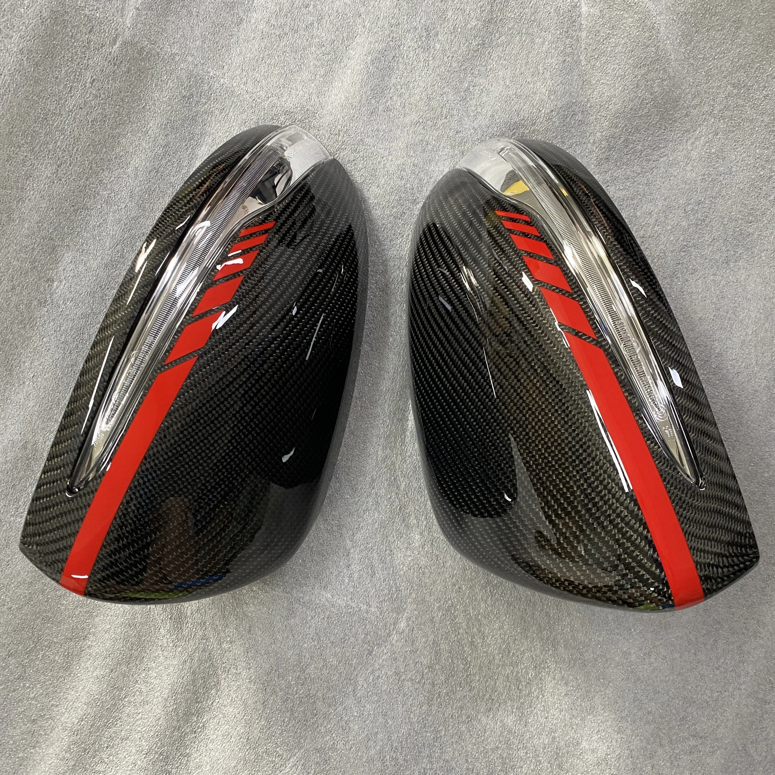 Real Carbon Fiber Exterior Rear View Mirror Covers For Mercedes Benz W205 X205 W222 W213 C63 S63 E63 AMG
Real Carbon Fiber Exterior Rear View Mirror Covers For Mercedes Benz W205 X205 W222 W213 C63 S63 E63 AMG