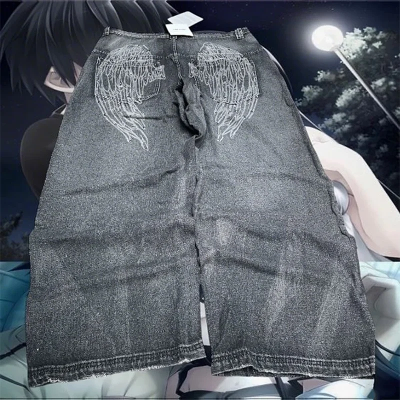 Y2K Ретро потертые джинсы Модные белые крылья с вышивкой и высокой талией Дизайнерские джинсы Трендовые мужские и женские повседневные уличные джинсы в стиле хип-хоп
Y2K Ретро потертые джинсы Модные белые крылья с вышивкой и высокой талией Дизайнерские джинсы Трендовые мужские и женские повседневные уличные джинсы в стиле хип-хоп