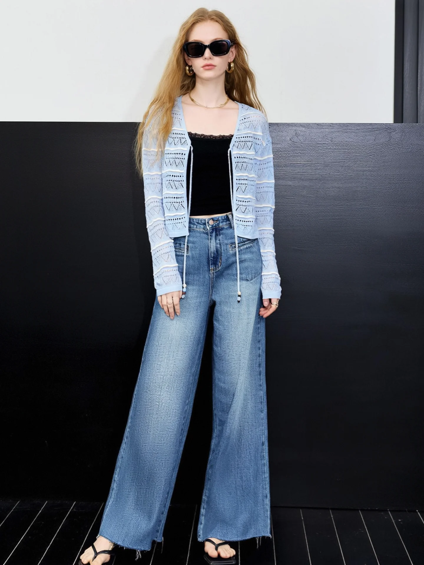 HUAAPPUW Women's Knitted Open Cardigan Hollow out Thin Style Color Block Belted Air Conditioning Sweater Summer New Fashion
HUAAPPUW Women's Knitted Open Cardigan Hollow out Thin Style Color Block Belted Air Conditioning Sweater Summer New Fashion
