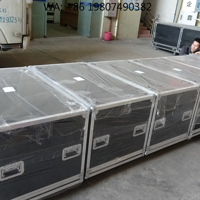 Wheeled Thickened Flight Case Portable Protective Box For Line Array Stage Speaker Equipment
Wheeled Thickened Flight Case Portable Protective Box For Line Array Stage Speaker Equipment