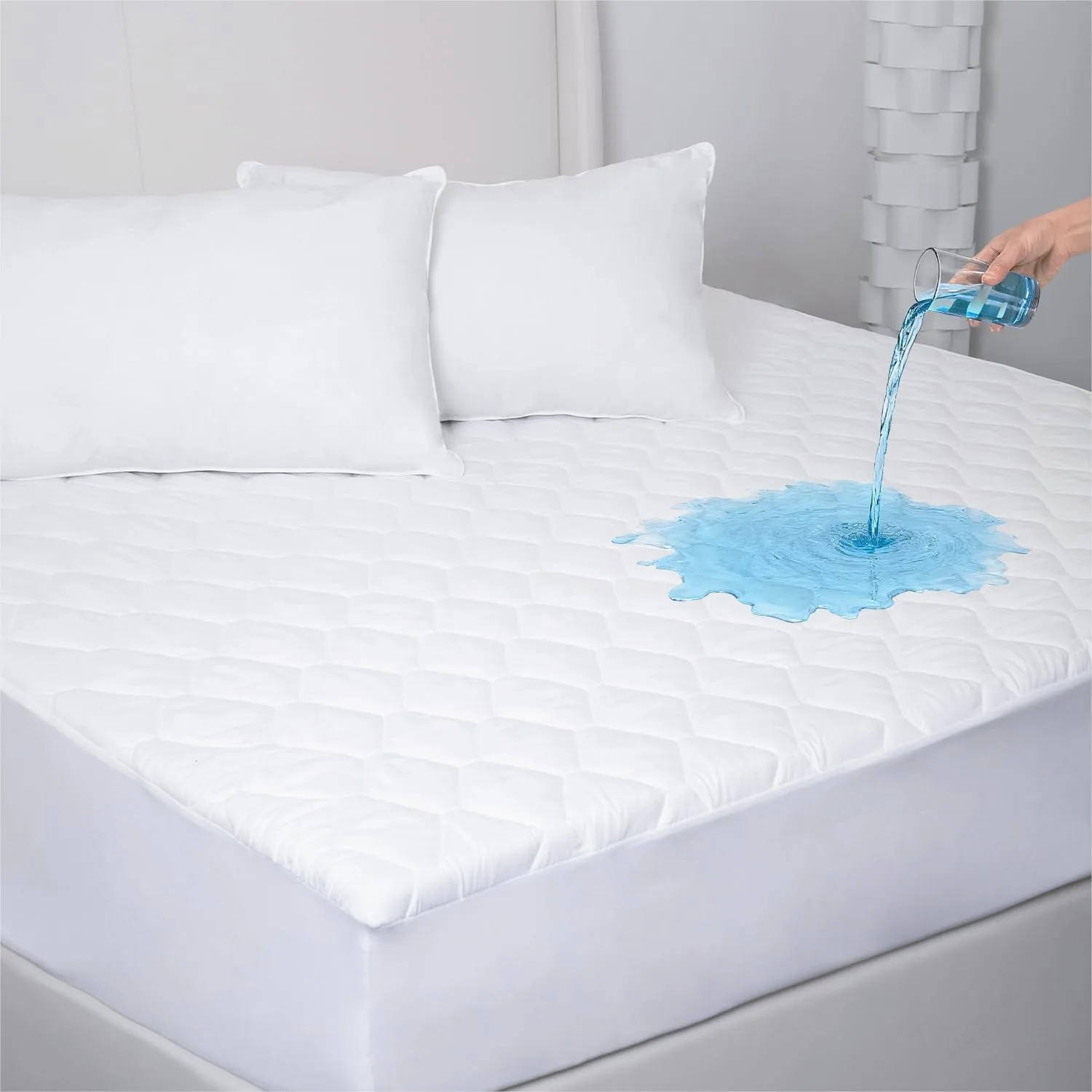 Waterproof Mattress Protector Queen, Soft Breathable Cover with Deep Pocket 6-18 Inches for Home Hotel Bedroom
Waterproof Mattress Protector Queen, Soft Breathable Cover with Deep Pocket 6-18 Inches for Home Hotel Bedroom