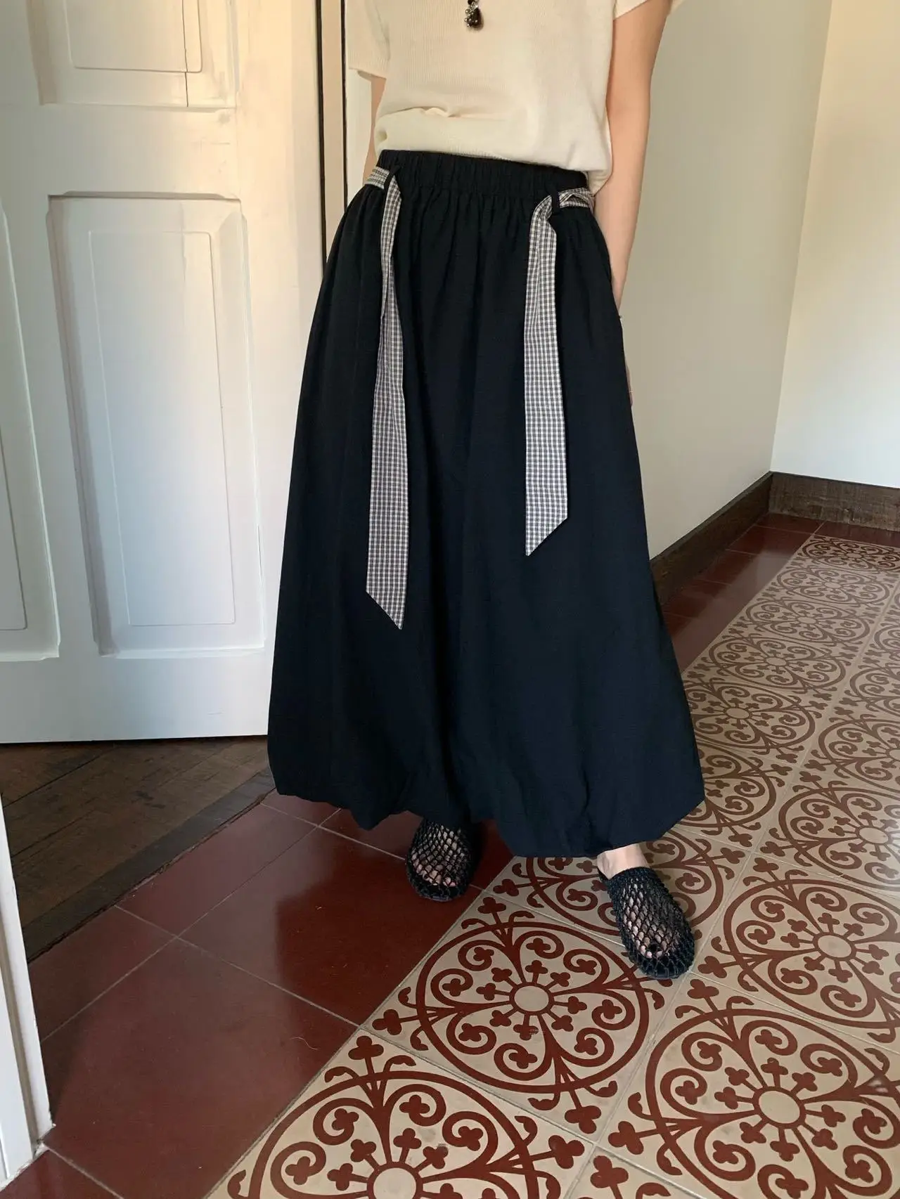 Elegant Fashionable Silk Scarf Waist Belt Midi Skirt Women Loose Slimming Spring TE High Waist A-Line Skirt Commute Style
Elegant Fashionable Silk Scarf Waist Belt Midi Skirt Women Loose Slimming Spring TE High Waist A-Line Skirt Commute Style