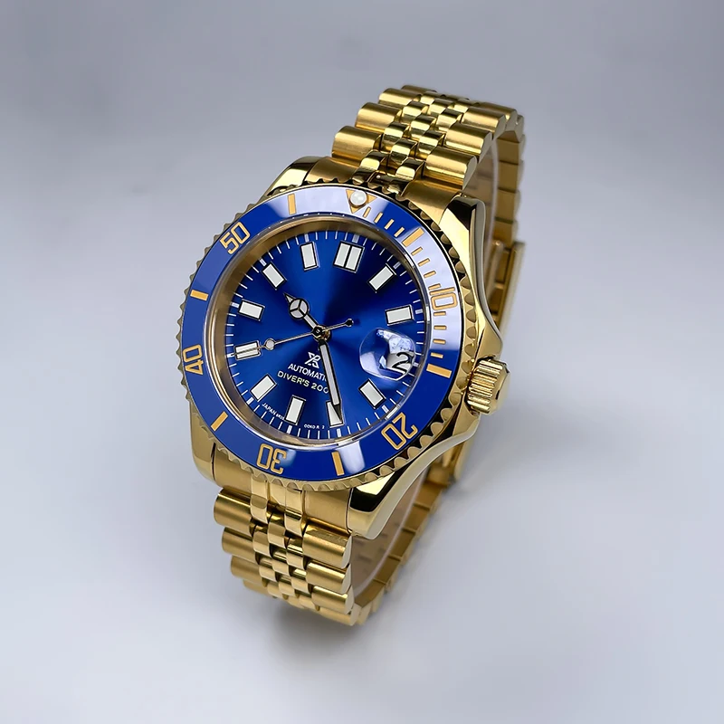 NH35 полностью золотые 40 мм YM двусторонний вращающийся безель керамический безель юбилейный ремешок сапфировое стекло мужские механические высококачественные наручные часы
NH35 полностью золотые 40 мм YM двусторонний вращающийся безель керамический безель юбилейный ремешок сапфировое стекло мужские механические высококачественные наручные часы