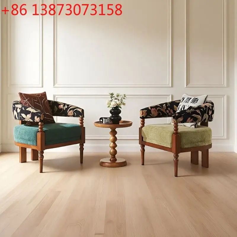 Retro American floral cloth single sofa walnut frame velvet leisure chair French retro living room negotiation chair
Retro American floral cloth single sofa walnut frame velvet leisure chair French retro living room negotiation chair