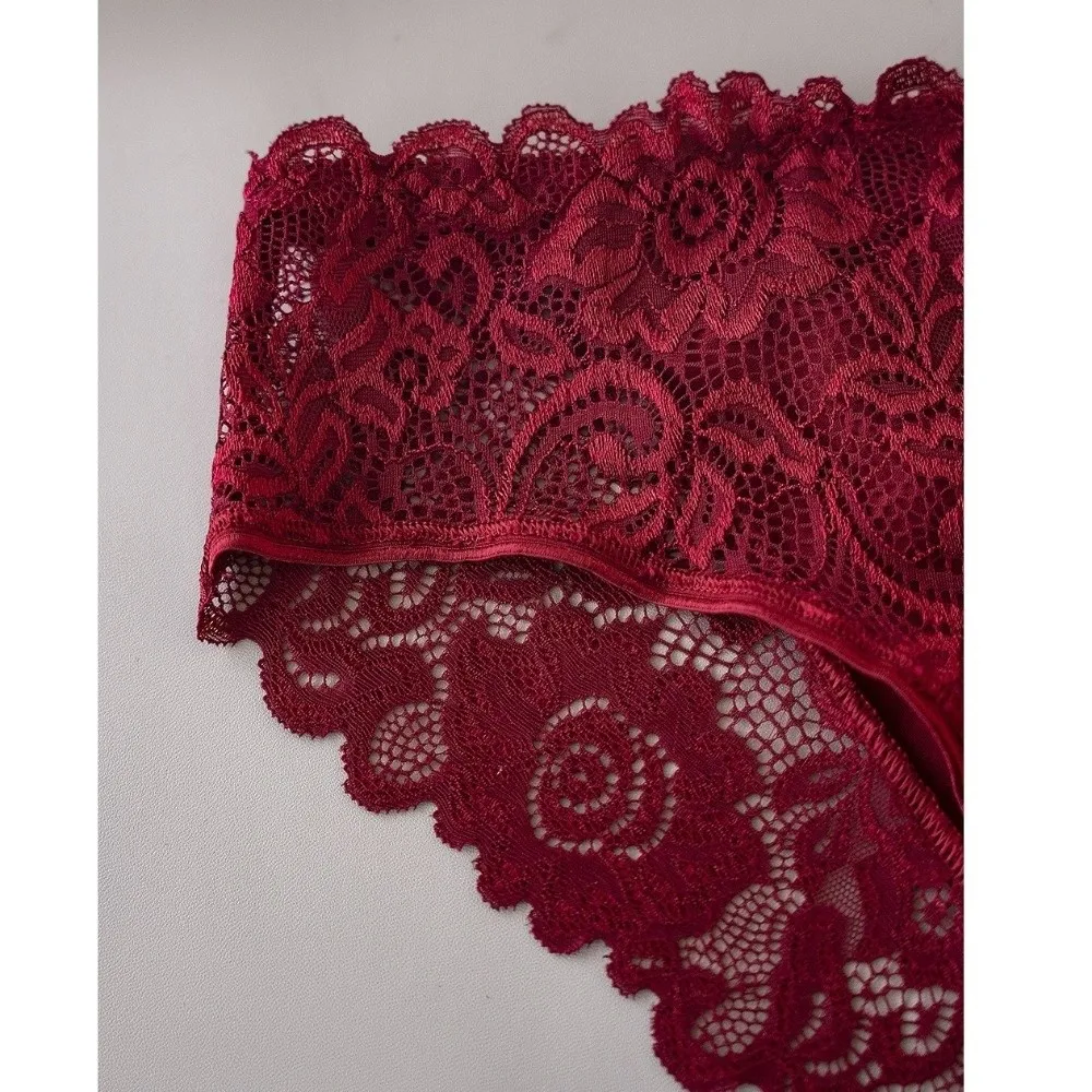 Comfortable Low-waist Lace Seamless Panties Hollow-out Mesh Mesh Lace Briefs Lingerie Ultra-thin Women's Underwear Summer Spring
Comfortable Low-waist Lace Seamless Panties Hollow-out Mesh Mesh Lace Briefs Lingerie Ultra-thin Women's Underwear Summer Spring