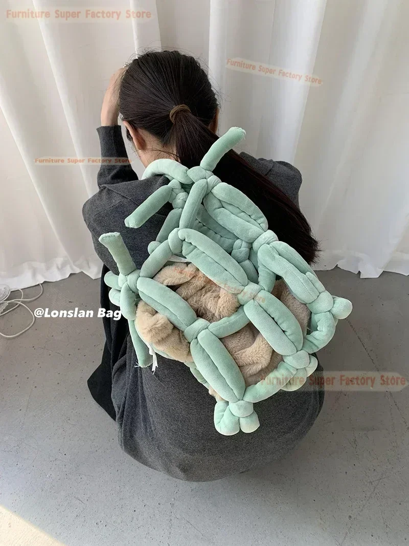 Lonslan BAG 2023 winter new niche design handmade woven velvet single shoulder diagonal cross handbag for women
Lonslan BAG 2023 winter new niche design handmade woven velvet single shoulder diagonal cross handbag for women