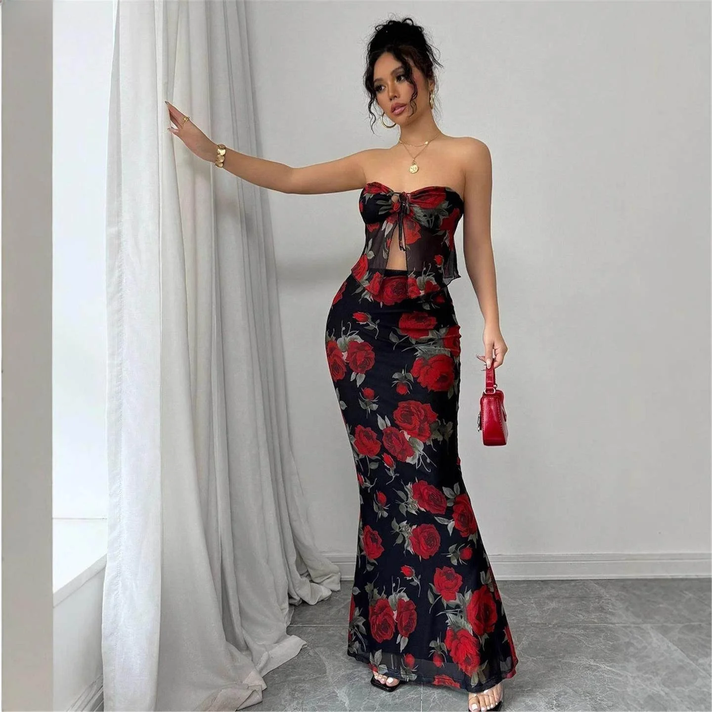 Sexy Red Rose Floral Long Evening Gown with Sash Tight Fit Mermaid Tail Skirt Three Piece Set Casual Wear for Adults
Sexy Red Rose Floral Long Evening Gown with Sash Tight Fit Mermaid Tail Skirt Three Piece Set Casual Wear for Adults
