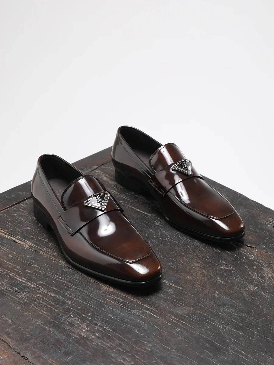 2024 Summer New Men's Business Casual Shoes Genuine Leather Retro British Style Lefu Shoes
2024 Summer New Men's Business Casual Shoes Genuine Leather Retro British Style Lefu Shoes