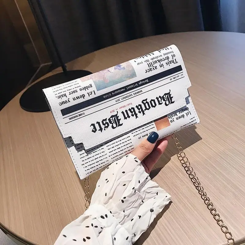 Fashion Korean Version Creative Newspaper Style Shoulder Bag Women's Versatile Crossbody Bag With Retro Chain Design Unique Gift
Fashion Korean Version Creative Newspaper Style Shoulder Bag Women's Versatile Crossbody Bag With Retro Chain Design Unique Gift
