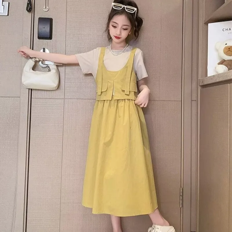 Girls' Summer Daily Casual Dress New Loose Spliced Fake Two-piece Dress Western Thin Style College Style
Girls' Summer Daily Casual Dress New Loose Spliced Fake Two-piece Dress Western Thin Style College Style