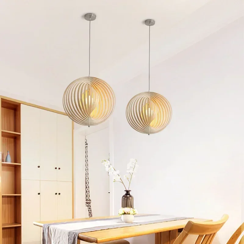 Danish Designer Rotating Deformation Moon Chandelier Nordic Restaurant Bedroom Room Strange Style Decorative Pendant Lights LED
Danish Designer Rotating Deformation Moon Chandelier Nordic Restaurant Bedroom Room Strange Style Decorative Pendant Lights LED