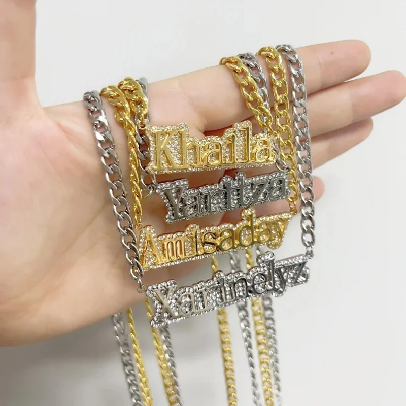 Roro's Custom Diamond Namepalte Necklace Personalized Bling Necklace Jewelry Gift for Girls
Roro's Custom Diamond Namepalte Necklace Personalized Bling Necklace Jewelry Gift for Girls