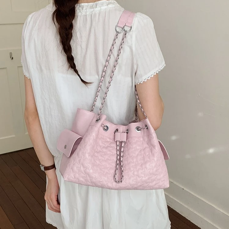 2026 New Niche Personalized Women's Shoulder Bag, High-end Sweet Fashion Trend Bucket Chain Crossbody Bag
2026 New Niche Personalized Women's Shoulder Bag, High-end Sweet Fashion Trend Bucket Chain Crossbody Bag
