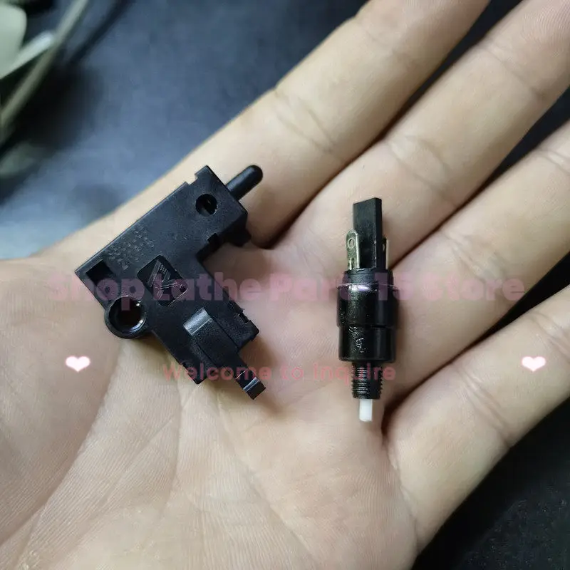 For Benelli BJ BN TNT 600 Huanglong 300 250 Clutch Switch Brake Switch
For Benelli BJ BN TNT 600 Huanglong 300 250 Clutch Switch Brake Switch