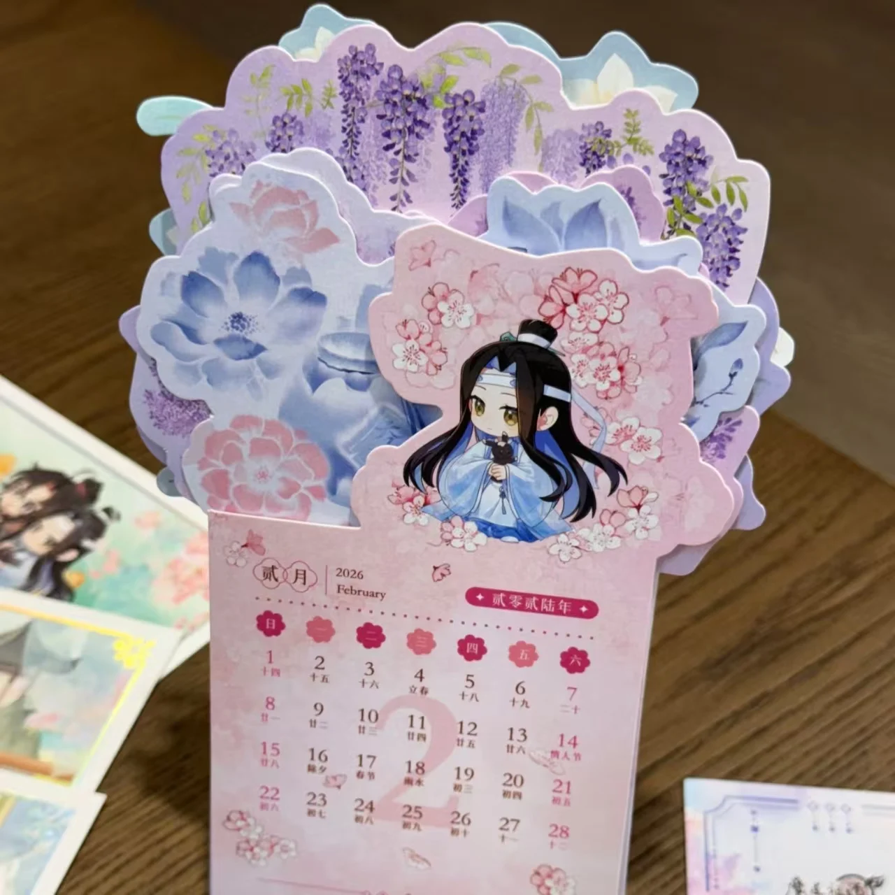 Modaozushi Anime Peripheral 2026 New Calendar Set Co Branded Cute Power Blossom Postcard Set Home Decoration Collect Gift Toy
Modaozushi Anime Peripheral 2026 New Calendar Set Co Branded Cute Power Blossom Postcard Set Home Decoration Collect Gift Toy