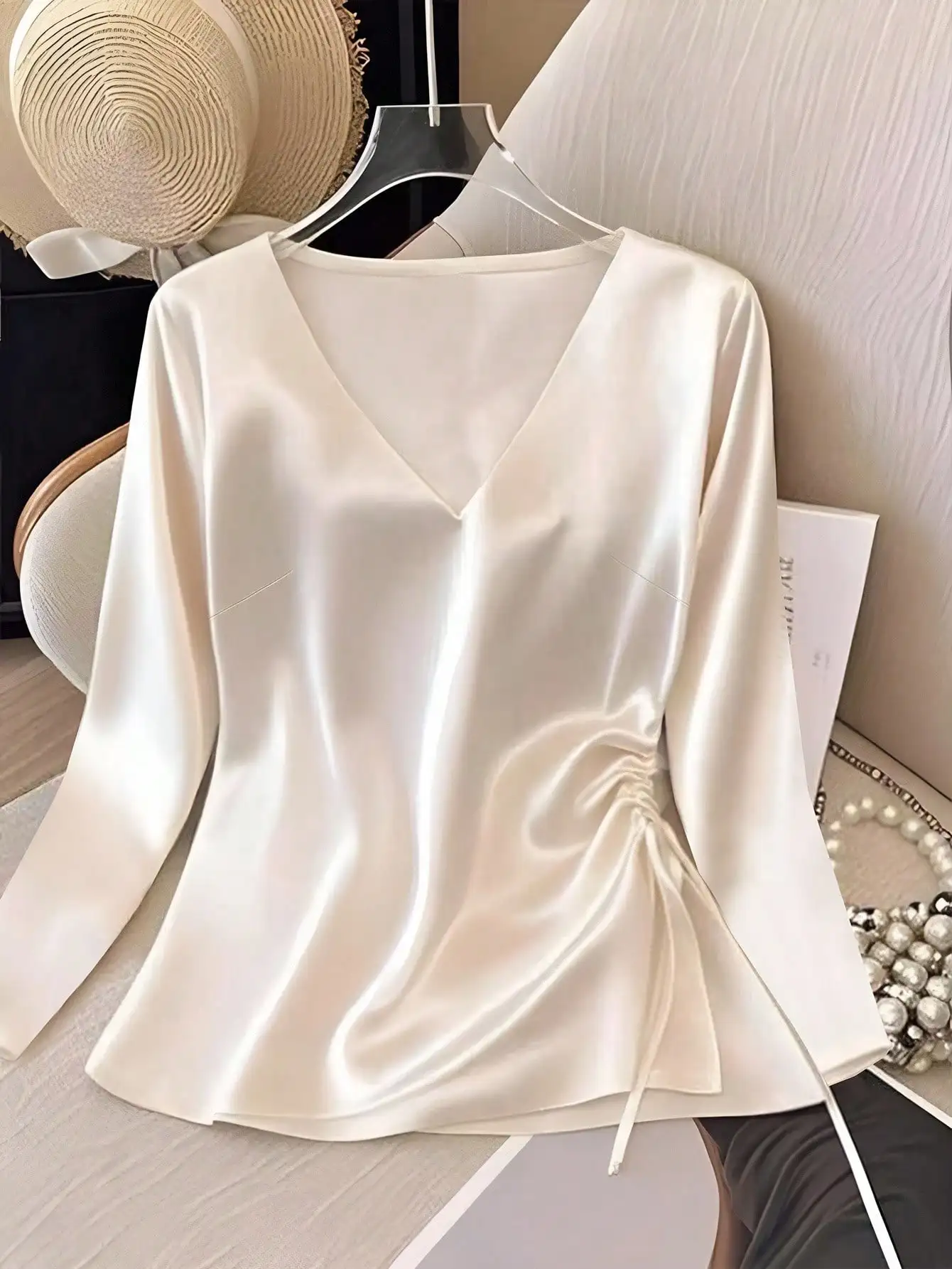 Women's Fashionable Elegant Satin V-Neck Drawstring Shirt Fall for Women Blusas Mujer Free Shipping Blouses Women Casual
Women's Fashionable Elegant Satin V-Neck Drawstring Shirt Fall for Women Blusas Mujer Free Shipping Blouses Women Casual