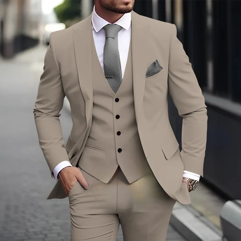 Fashion Men's 3 Piece Suit Classic Peak Lapel Business Formal Wedding Groom Slim Fit Elegant Gentleman Style Fashion
Fashion Men's 3 Piece Suit Classic Peak Lapel Business Formal Wedding Groom Slim Fit Elegant Gentleman Style Fashion
