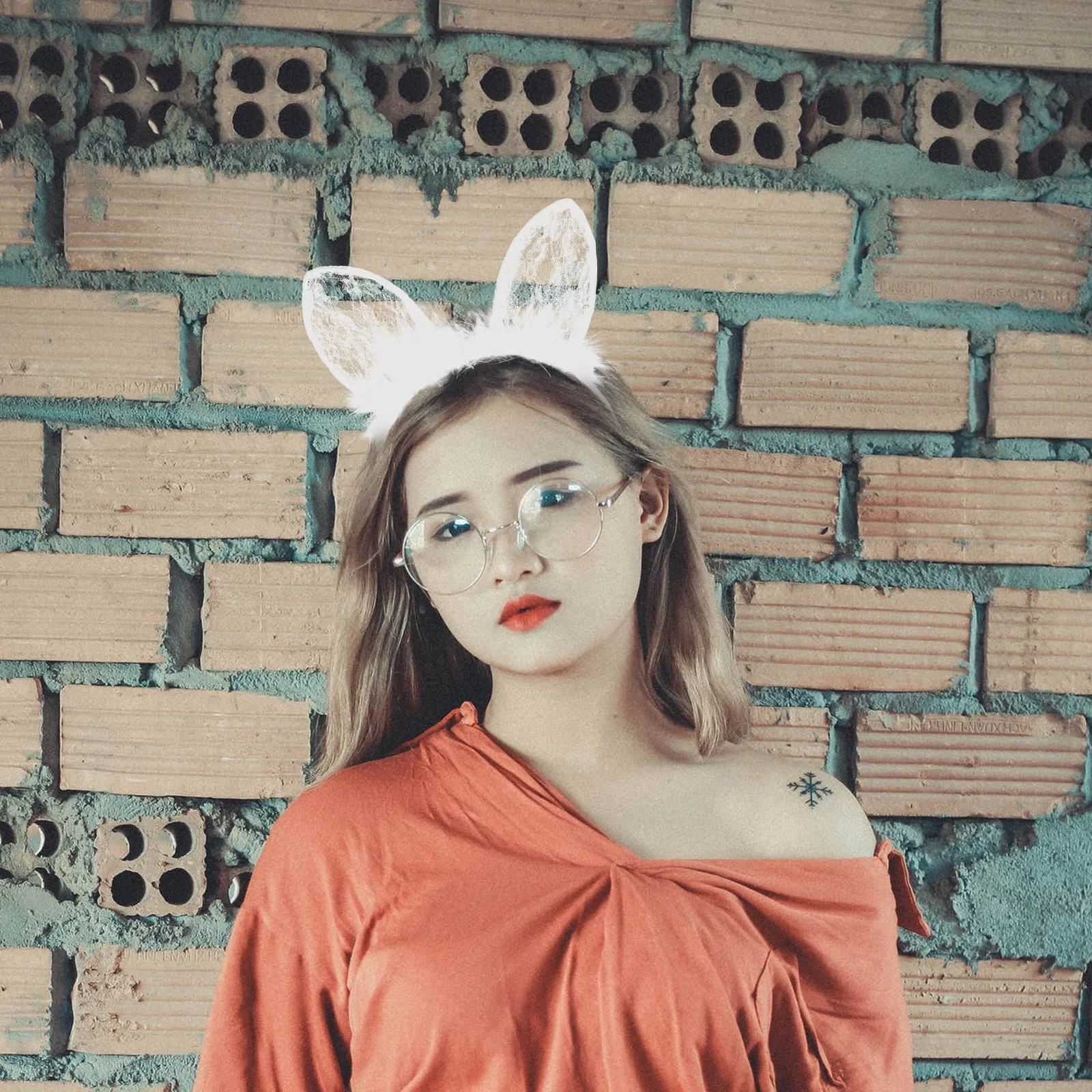 2Pcs Hairb Lightweight Comfortable Breathable Selfie Photos Families Friends Gothic Appearance Unique Beauty Plastic 
2Pcs Hairb Lightweight Comfortable Breathable Selfie Photos Families Friends Gothic Appearance Unique Beauty Plastic