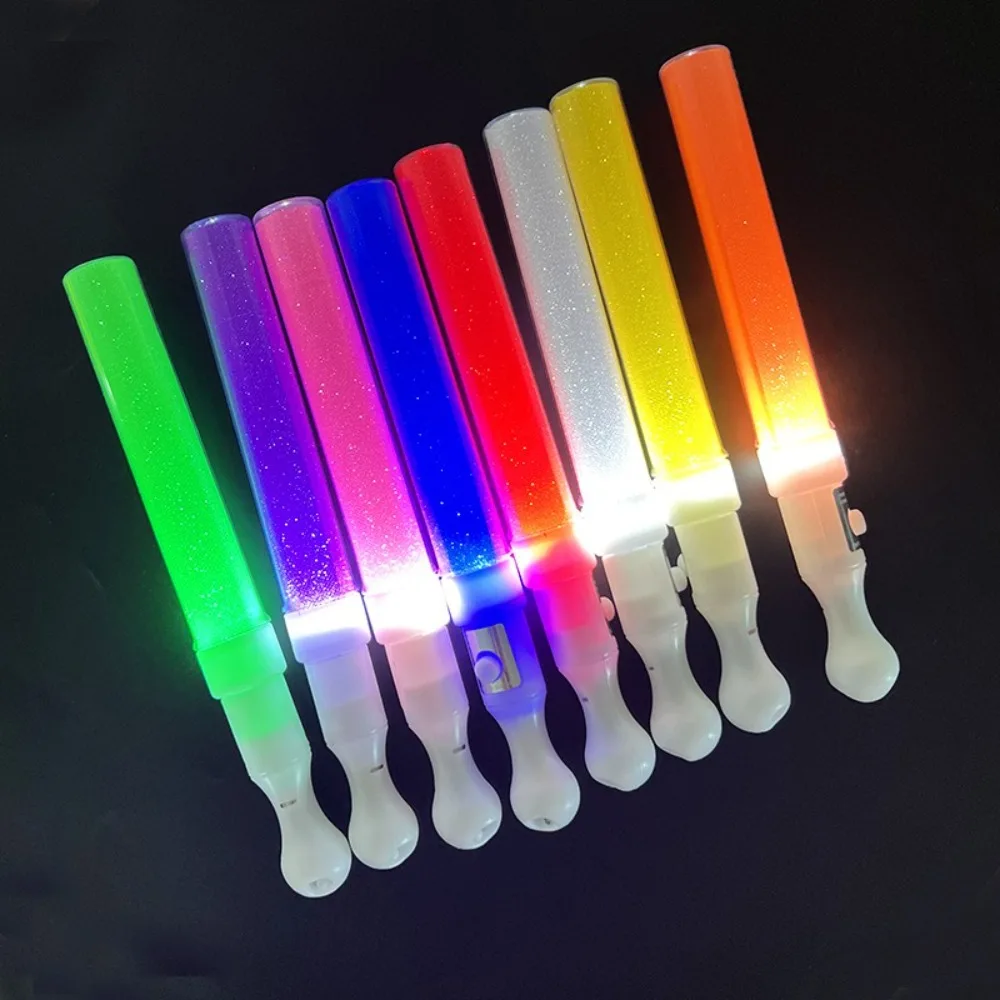 4PCS Party Supplies Three Gear Switch LED Glow Sticks Multicolor ABS Light Stick Battery Powered Short Flash Sticks Celebration
4PCS Party Supplies Three Gear Switch LED Glow Sticks Multicolor ABS Light Stick Battery Powered Short Flash Sticks Celebration