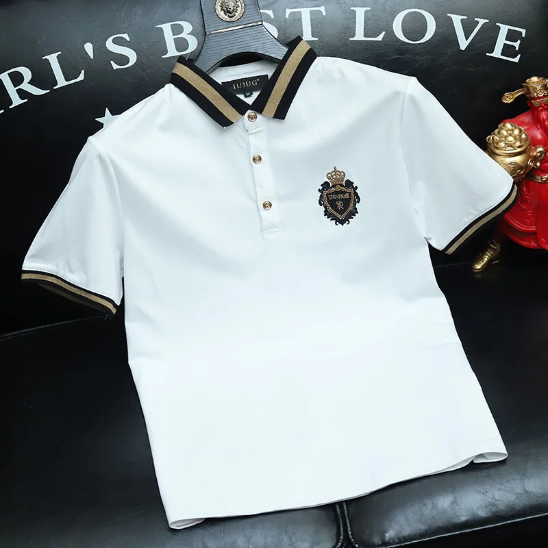 Briti Casual irt Men's Youthful Embroidery Bae Collared ort Sve T-irt Korean Sle Slim Fit f Sve
Briti Casual irt Men's Youthful Embroidery Bae Collared ort Sve T-irt Korean Sle Slim Fit f Sve