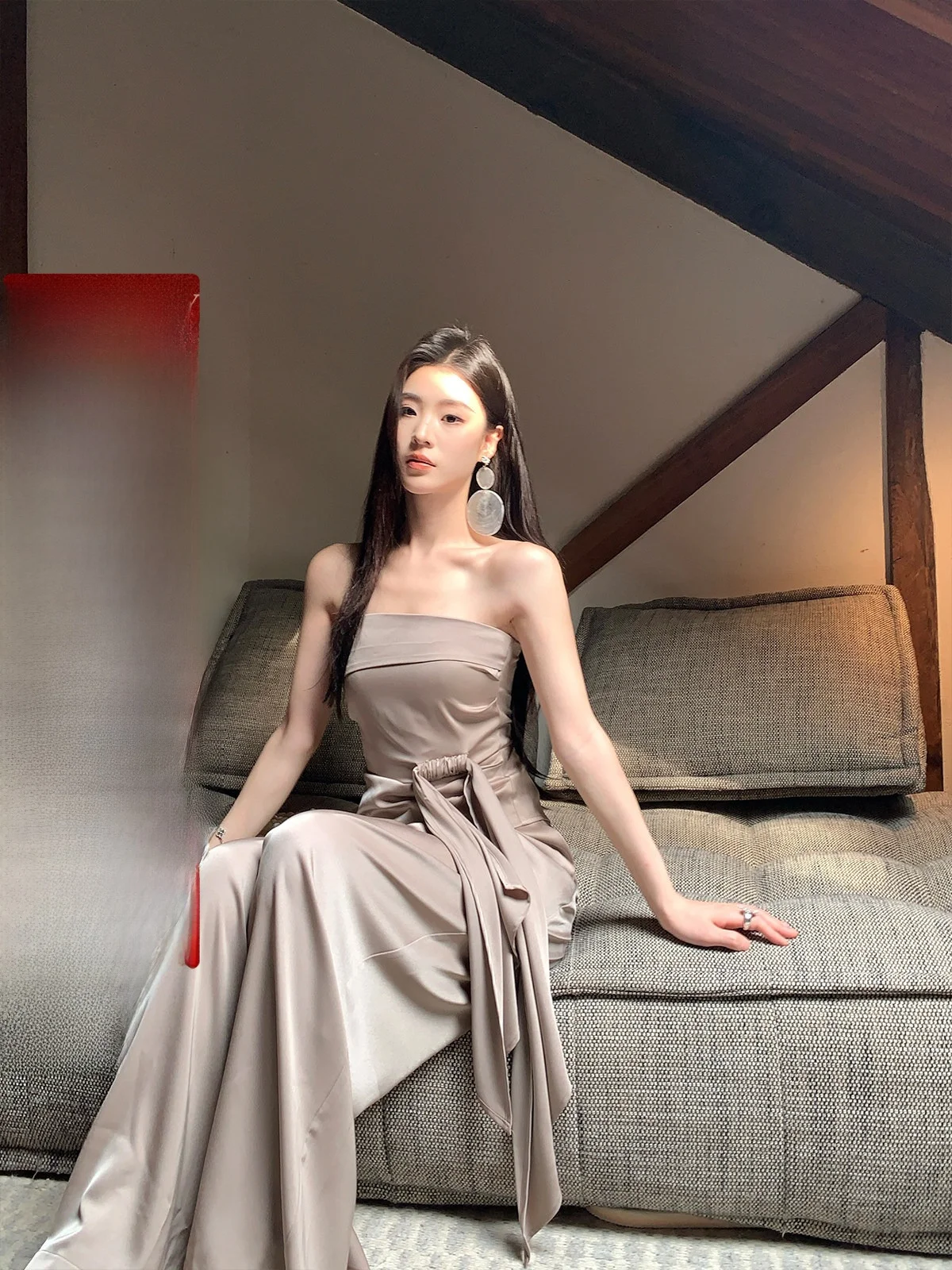 Летний повседневный женский комплект из двух предметов Iceollo: топ на одно плечо и брюки, из полиэфирного волокна, для взрослых, модный
Летний повседневный женский комплект из двух предметов Iceollo: топ на одно плечо и брюки, из полиэфирного волокна, для взрослых, модный