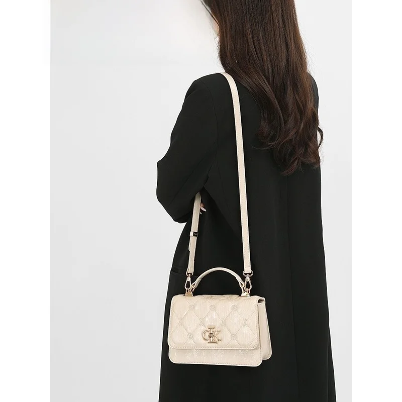 Small Square id Women's Handbag &WQ Official Website Casual Sle oulder Crossbody Bag Daily Match PU Leather
Small Square id Women's Handbag &WQ Official Website Casual Sle oulder Crossbody Bag Daily Match PU Leather