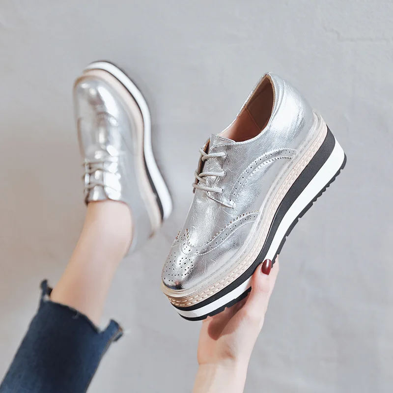 Shoes Woman Heightening Brogue Shoes Lace Up Round toe Pump Fashion Wedges Platform Loafers Casual Shallow Oxfords Zapatos Mujer
Shoes Woman Heightening Brogue Shoes Lace Up Round toe Pump Fashion Wedges Platform Loafers Casual Shallow Oxfords Zapatos Mujer