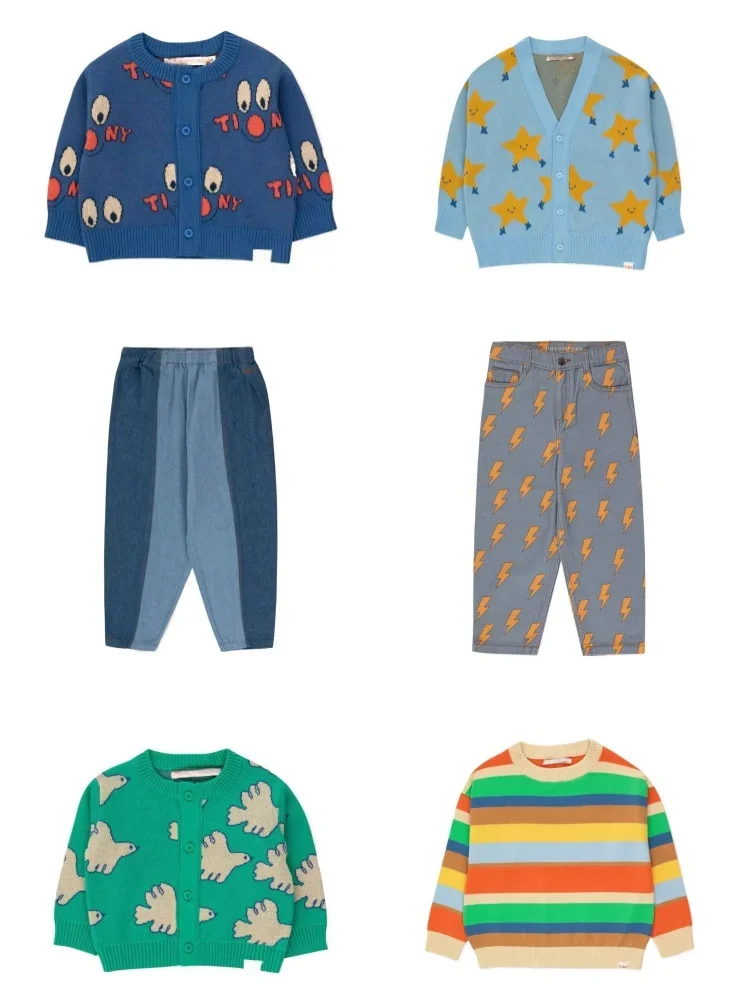 2024AW Boys Girls Knit Sweaters Boys Jeans Fashion Kindergarten Kids Cardigan Children's Outwear Baby Child Tops Clothing
2024AW Boys Girls Knit Sweaters Boys Jeans Fashion Kindergarten Kids Cardigan Children's Outwear Baby Child Tops Clothing