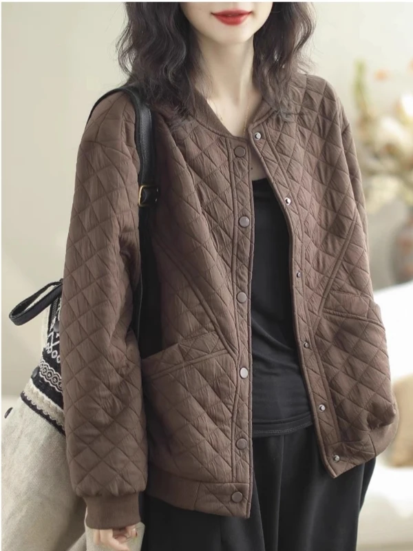 Женская повседневная верхняя одежда в стиле ретро Sle ort Jaet, осень 2023, новинка свободного покроя, легкая хлопковая вставка с ромбовидным узором
Женская повседневная верхняя одежда в стиле ретро Sle ort Jaet, осень 2023, новинка свободного покроя, легкая хлопковая вставка с ромбовидным узором