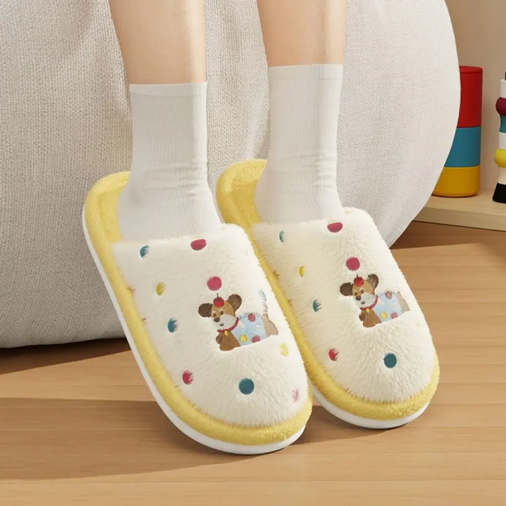 Kawaii плюшевые тапочки для собак в горошек, мягкие утолщенные теплые меховые тапочки с героями мультфильмов, милые нескользящие зимние плюшевые тапочки для женщин
Kawaii плюшевые тапочки для собак в горошек, мягкие утолщенные теплые меховые тапочки с героями мультфильмов, милые нескользящие зимние плюшевые тапочки для женщин