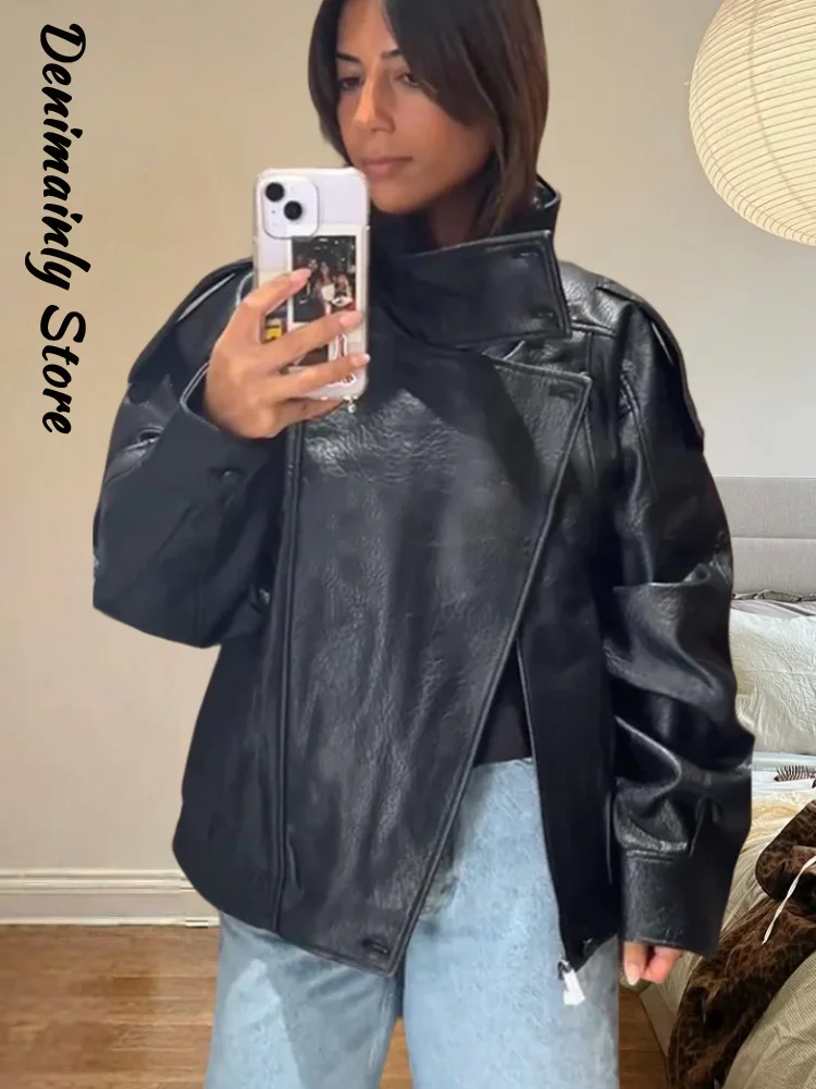 Fashion Solid Leather Jackets Women Chic Lapel Single Breasted Pockets Long Sleeve Street Coats 2025 Autumn Lady Vintage Outwear
Fashion Solid Leather Jackets Women Chic Lapel Single Breasted Pockets Long Sleeve Street Coats 2025 Autumn Lady Vintage Outwear