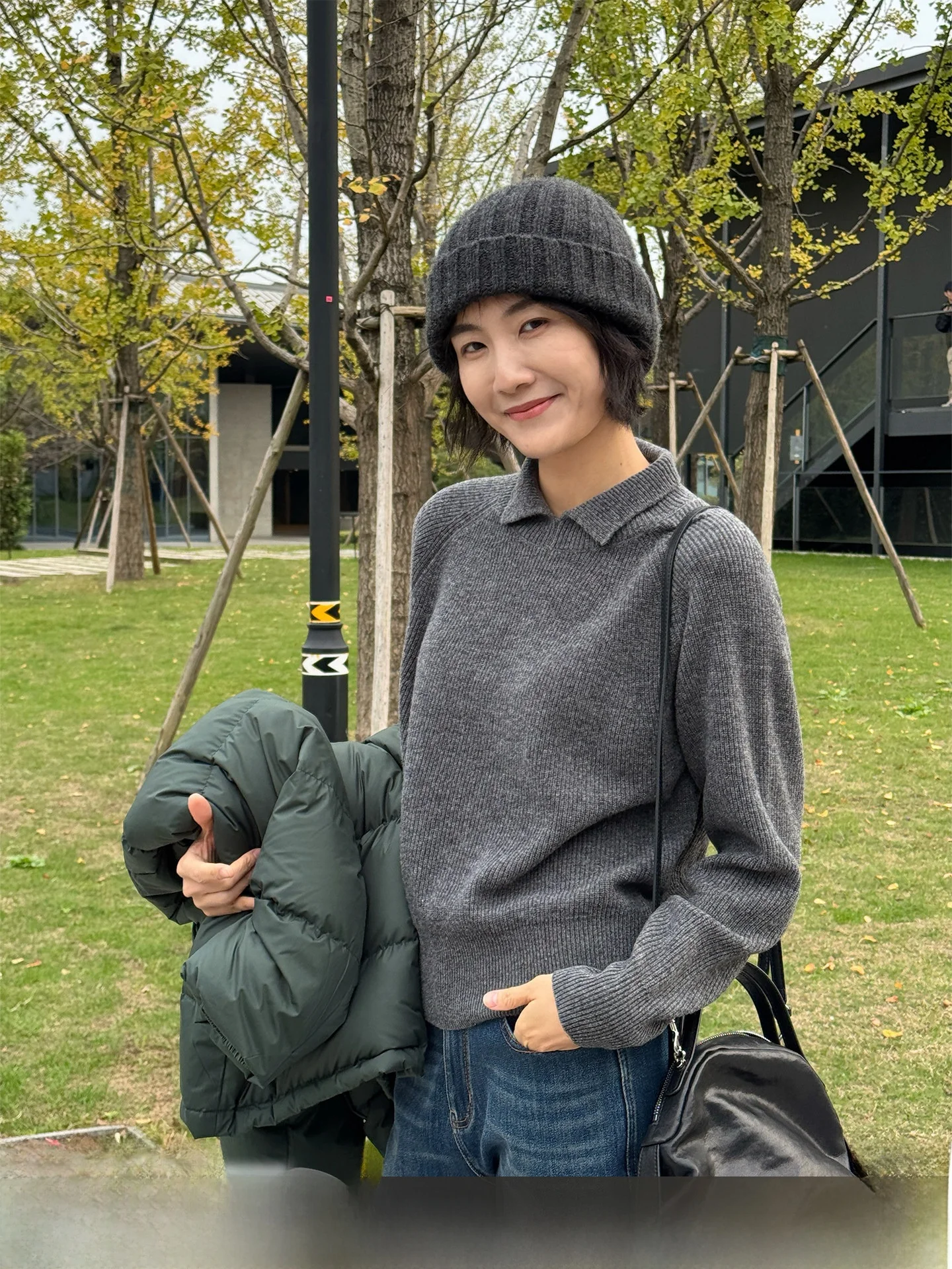 Langqing Deep Grey Woolen Knitted Sweater Collared Loose Fit Warm Inner Wear Women's Style Casual Home Office Wear Long Sleeve
Langqing Deep Grey Woolen Knitted Sweater Collared Loose Fit Warm Inner Wear Women's Style Casual Home Office Wear Long Sleeve