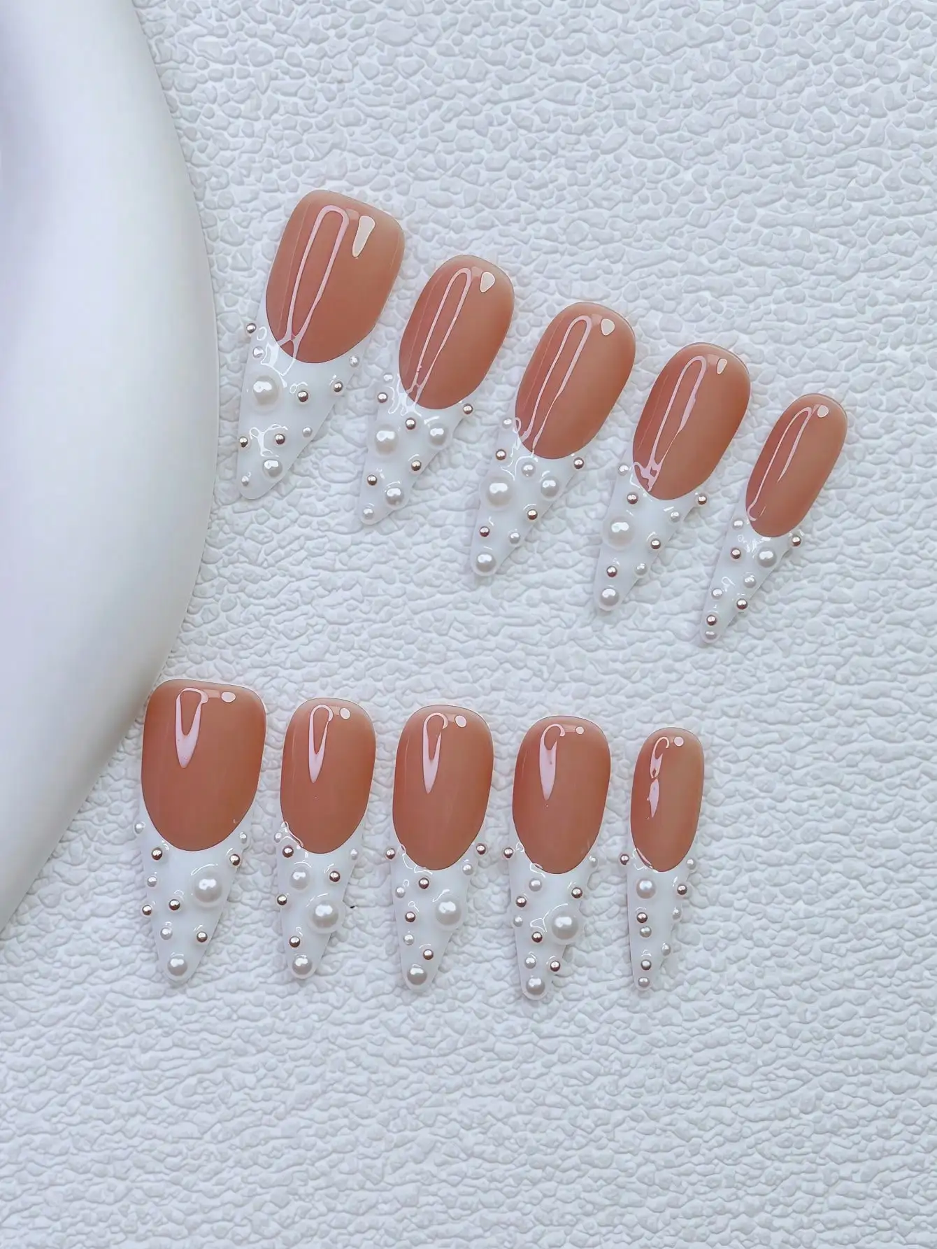10pcs Y2K Nails Stiletto Press On Nails Set - Handcrafted, Nude Nails, White Nails, White French Tip Nails, Handmade White Pearl French Tip Style Design, Sparkling White Pearl Nails, Delicate Graceful Nails - Perfect For Parties & Casual Attire, Perfect H
10pcs Y2K Nails Stiletto Press On Nails Set - Handcrafted, Nude Nails, White Nails, White French Tip Nails, Handmade White Pearl French Tip Style Design, Sparkling White Pearl Nails, Delicate Graceful Nails - Perfect For Parties & Casual Attire, Perfect H