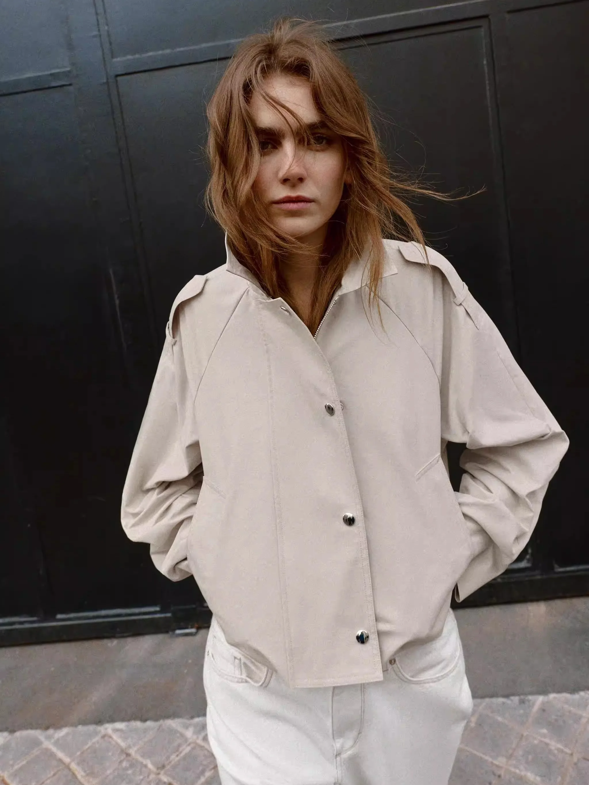 Spring New Arrival Women's Long Sleeve Collared Casual Short Double-breasted Coat Standard Fit Fashion Outerwear
Spring New Arrival Women's Long Sleeve Collared Casual Short Double-breasted Coat Standard Fit Fashion Outerwear