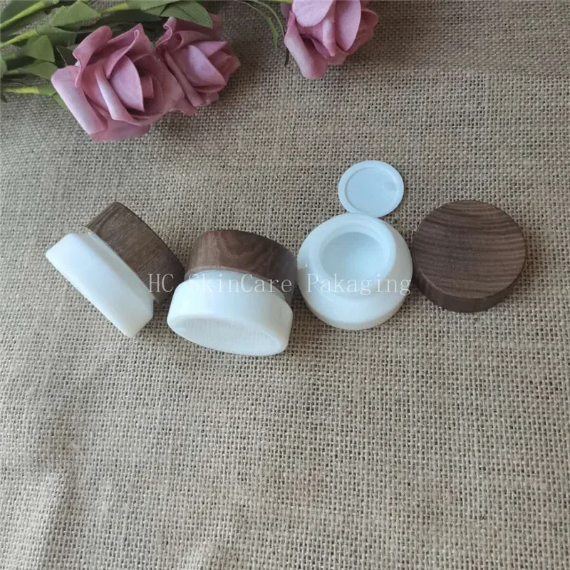 Bamboo Makeup Packaging white Porcelain Glass Cream Bottle Luxury Jars Cosmetic With Dark Bamboo Wood Lid Refillable Container
Bamboo Makeup Packaging white Porcelain Glass Cream Bottle Luxury Jars Cosmetic With Dark Bamboo Wood Lid Refillable Container
